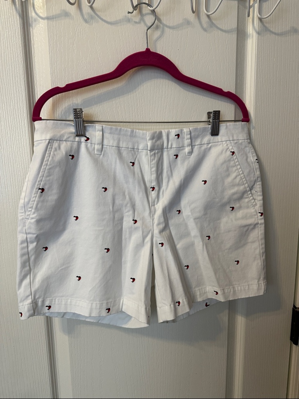 Tommy Hilfiger White Bermuda Shorts with Red Micro Embroidery